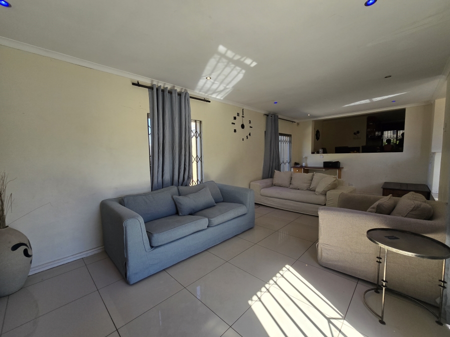 3 Bedroom Property for Sale in Parklands Western Cape